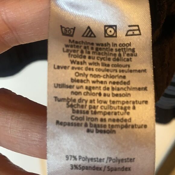 Isaac Mizrahi Long Sleeve Black Top - Picture 4 of 4